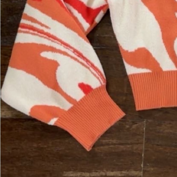 Altar’d State-orange and cream cropped sweater-size S-EUC - Picture 3 of 5